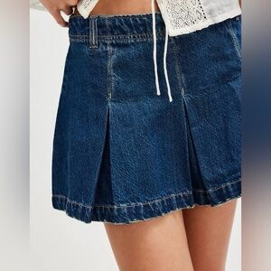 NWT FREE PEOPLE WE THE FREE MADISON AVE DENIM MINI SKIRT